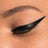 Maybelline New York Tattoo Liner Eyeliner semi-permanent avec pinceau Teinte 710 Inked Black, Noir