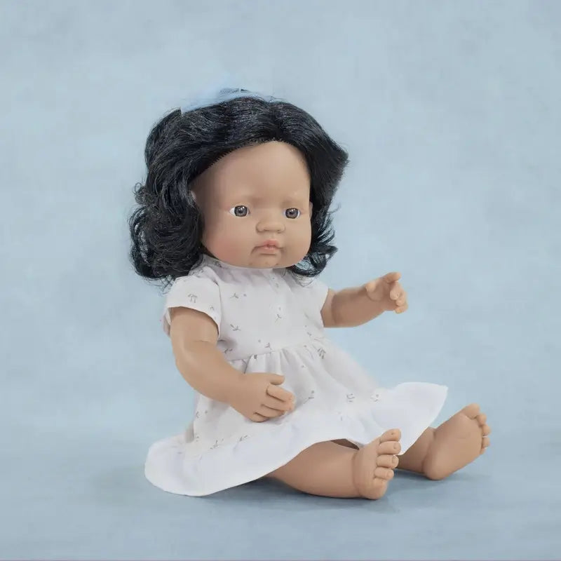 Miniland Poupée latine 38 Cm Mes amis et moi