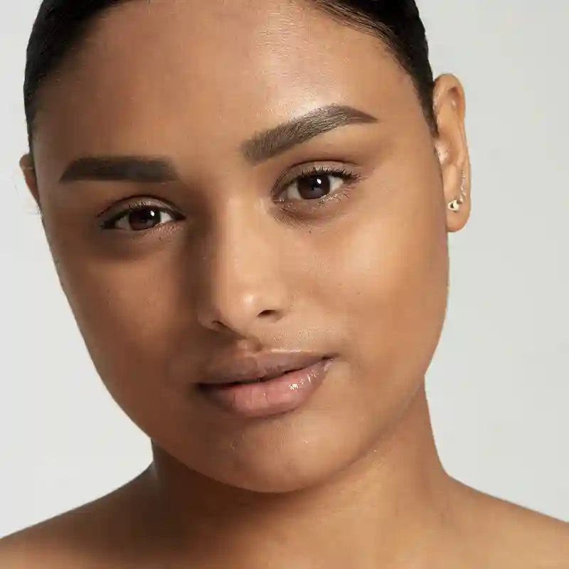 Nyx Setting Powder Mineral Finishing Powder Shade 2 Medium Dark For Medium Dark Skin Colour Beige , 8 gr