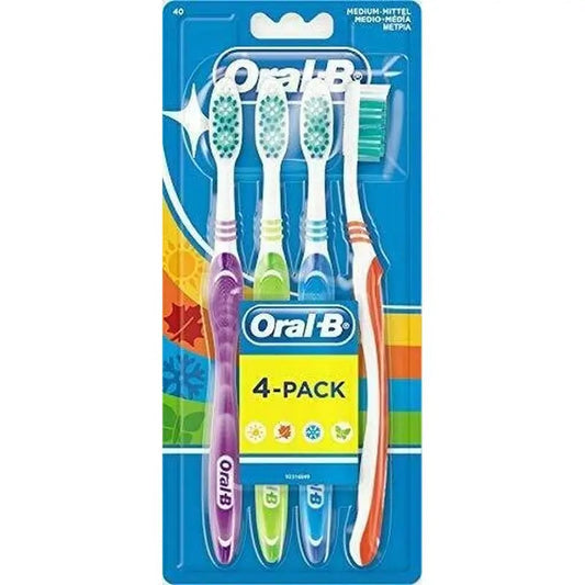 Oral-B Medium Toothbrush 123 Shiny Clean, 4 pièces
